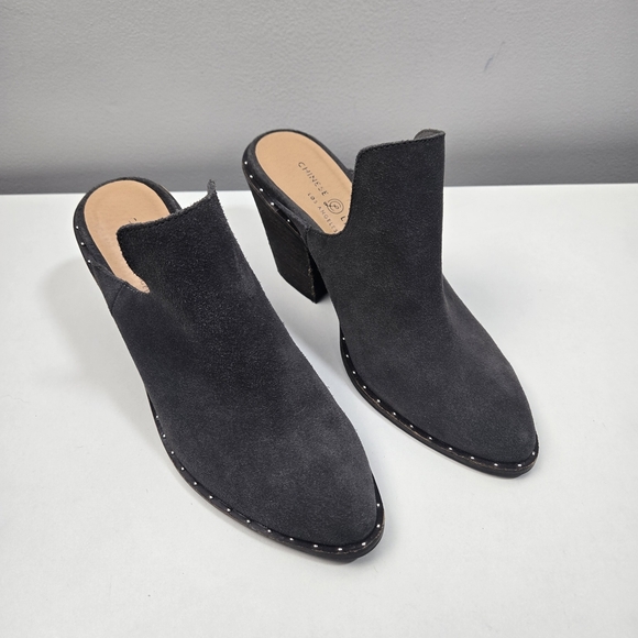 Chinese Laundry Black Suede Mules - Picture 1 of 7